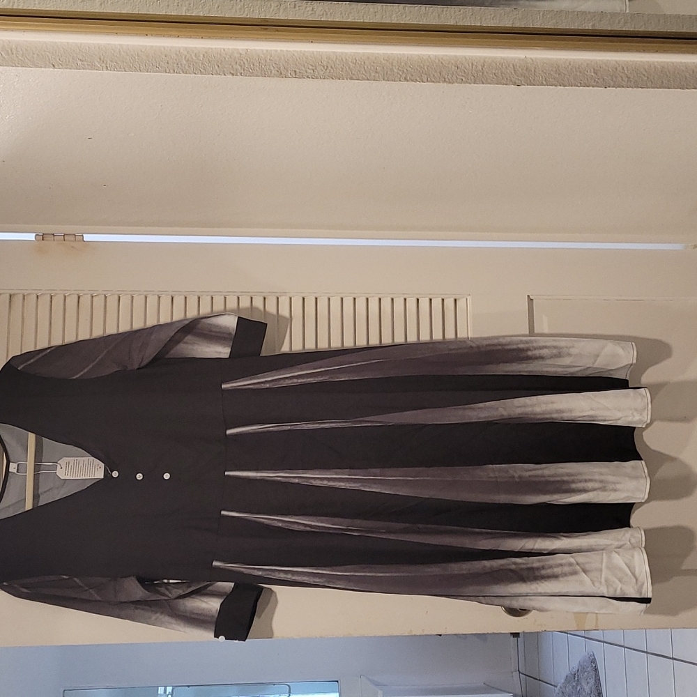 Black, gray and white Midi dress - Picture 2 of 6